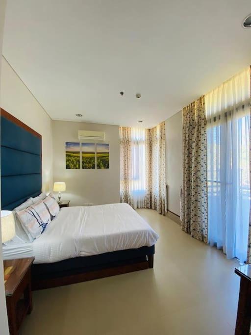 Appartement Anvaya Cove Penthouse Unit 10-2 Br. à Morong  Extérieur photo