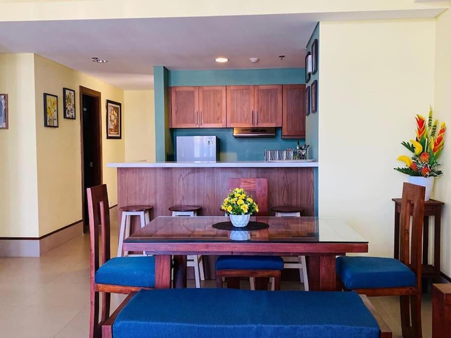 Appartement Anvaya Cove Penthouse Unit 10-2 Br. à Morong  Extérieur photo